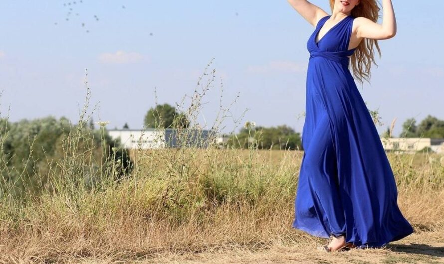 La robe midi et son retour en force dans les dressings